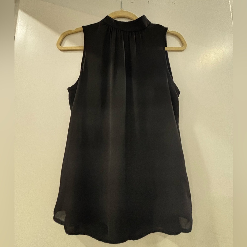 Black Aritzia short sleeved blouse